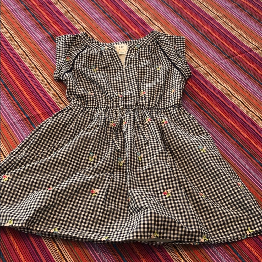 Gap Kids Girls Summer dress. Size 6-7.